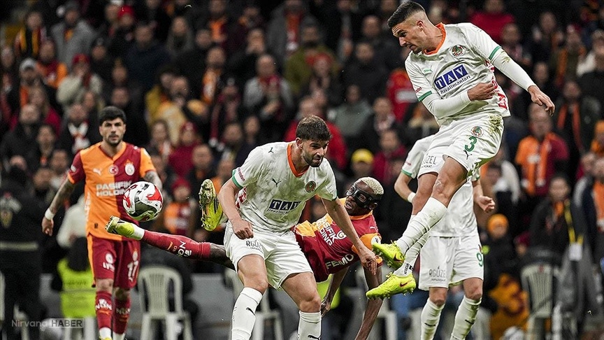 Galatasaray'da Alanyaspor maçının kamp kadrosu açıklandı!