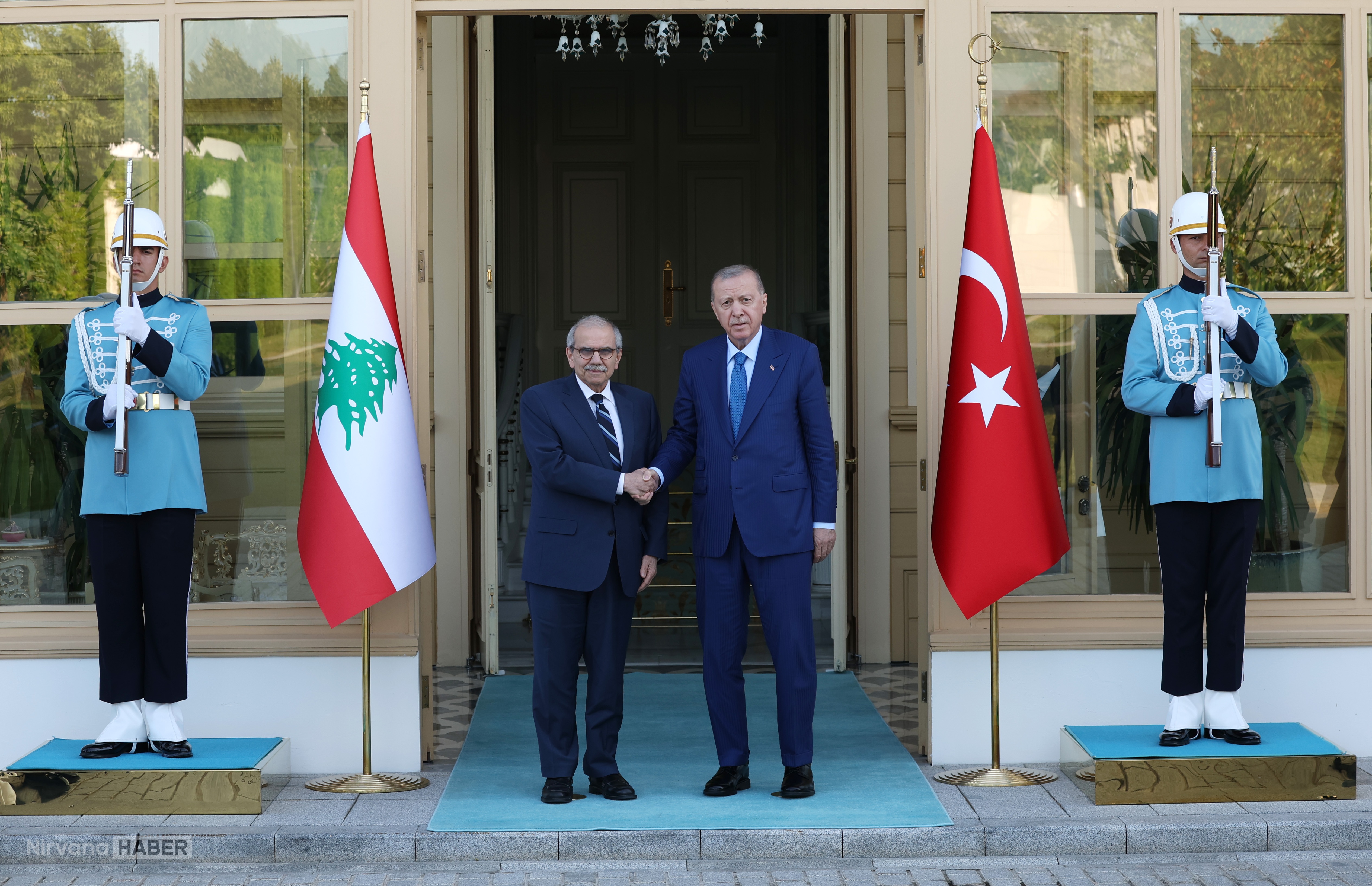 CUMHURBASKANI-ERDOGAN-LUBNAN-BASBAKANI-_1406146_417795.jpg