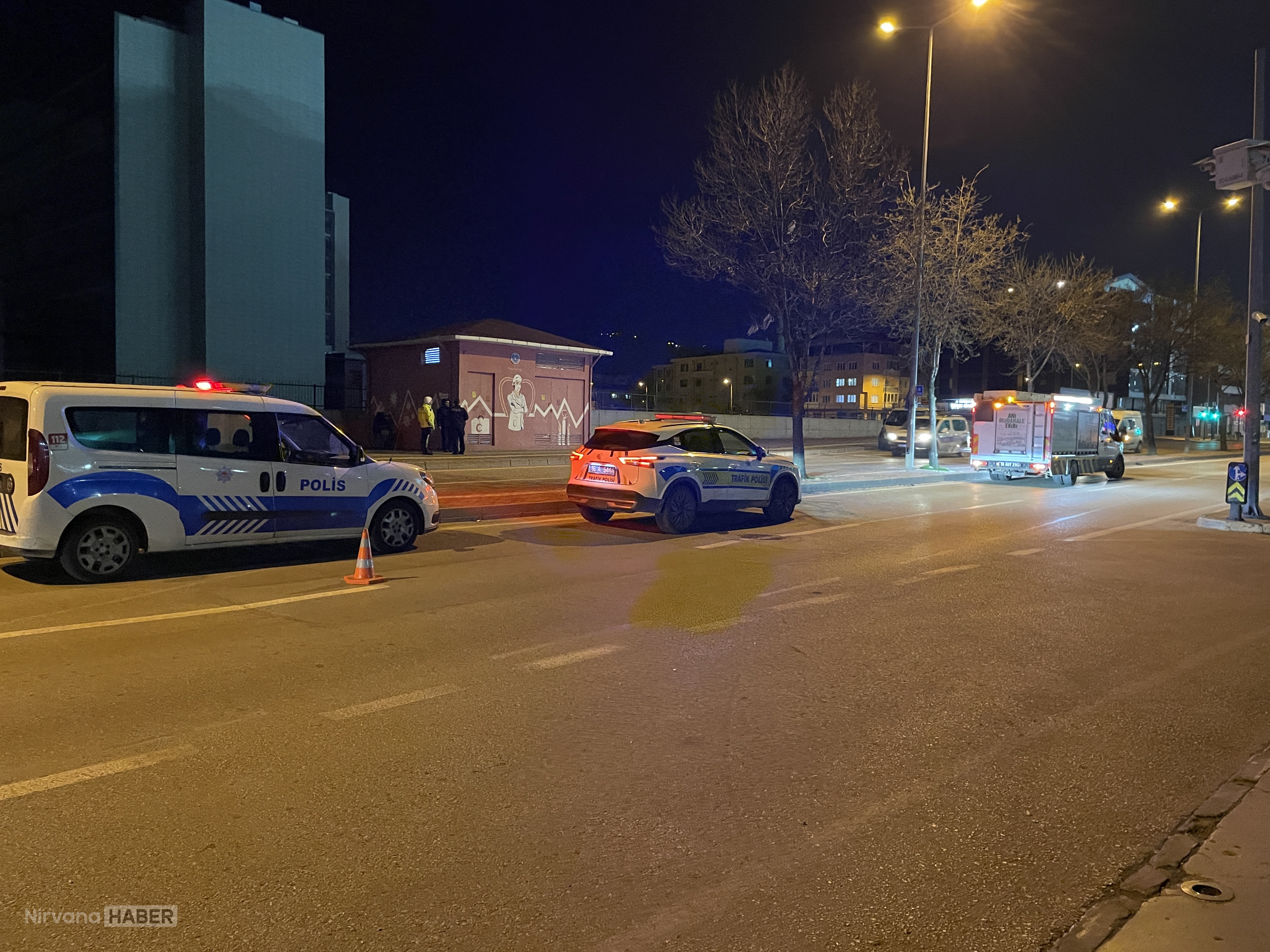 Bursa'da motosiklet ile refüje çarpan karı koca hayatını kaybetti