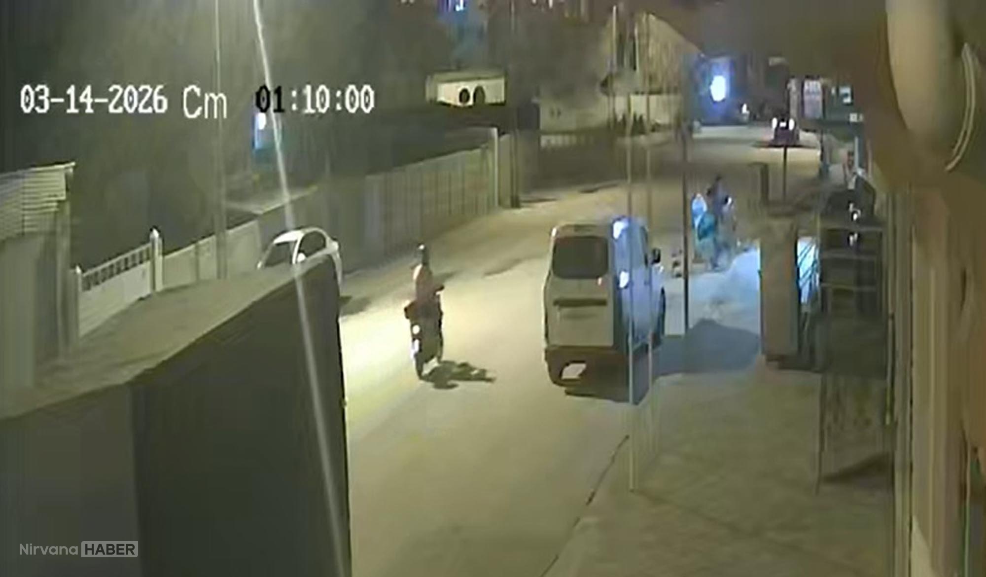 Polisten kaçarken kaza yaptı: Çarptığı motosiklette belediye işçisi vardı