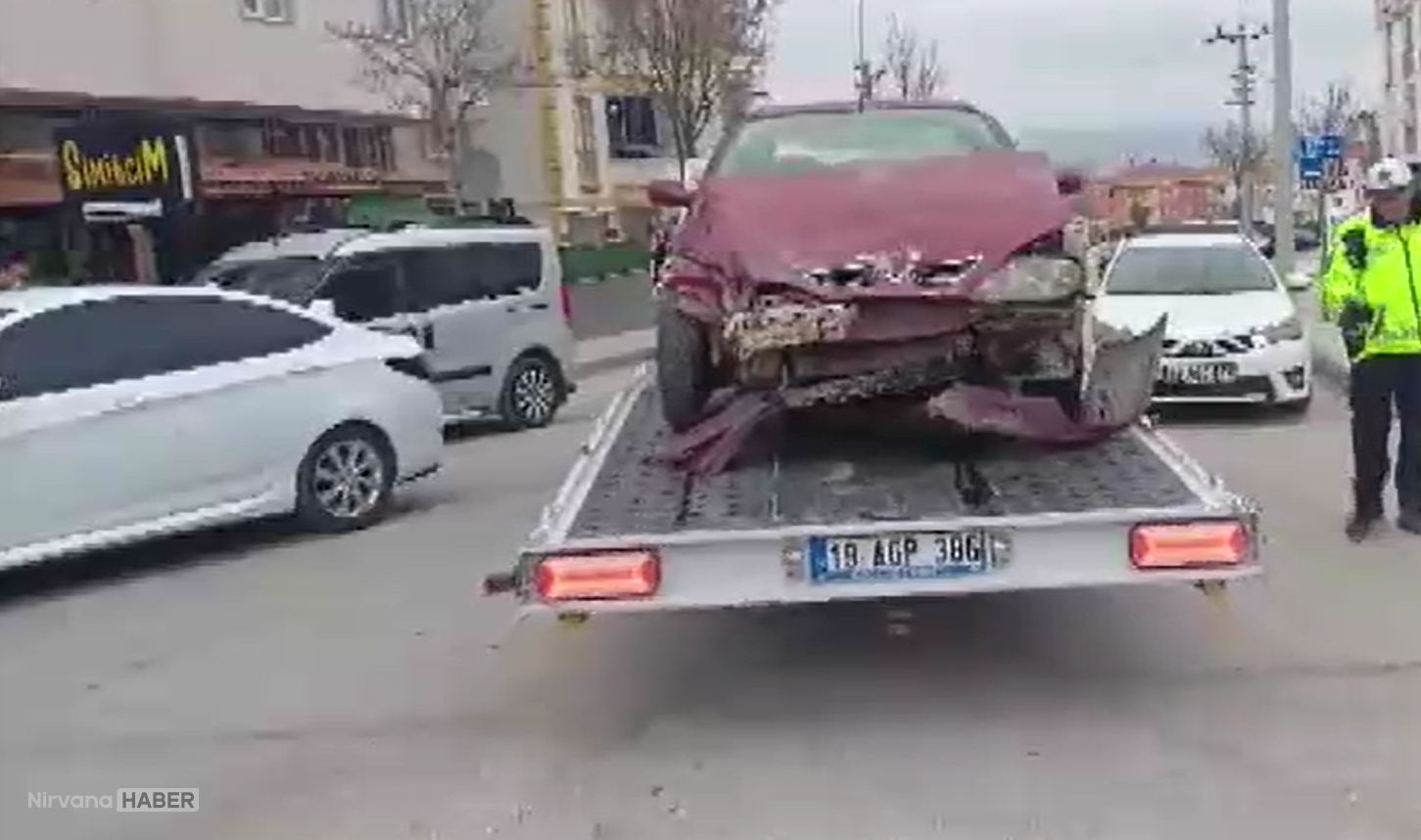 Çorum’da tarım işçilerini taşıyan minibüs devrildi: Kazada 5 kişi yaralandı