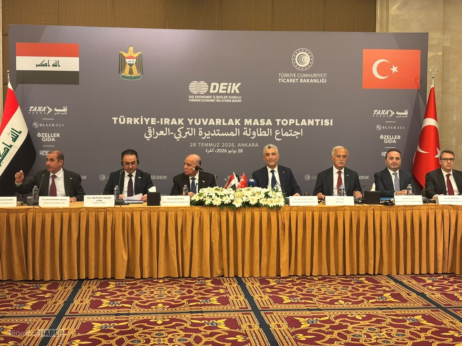 BAKAN-BOLAT-TURKIYE-IRAK-TICARETINI-30-_1432666_425814.jpg