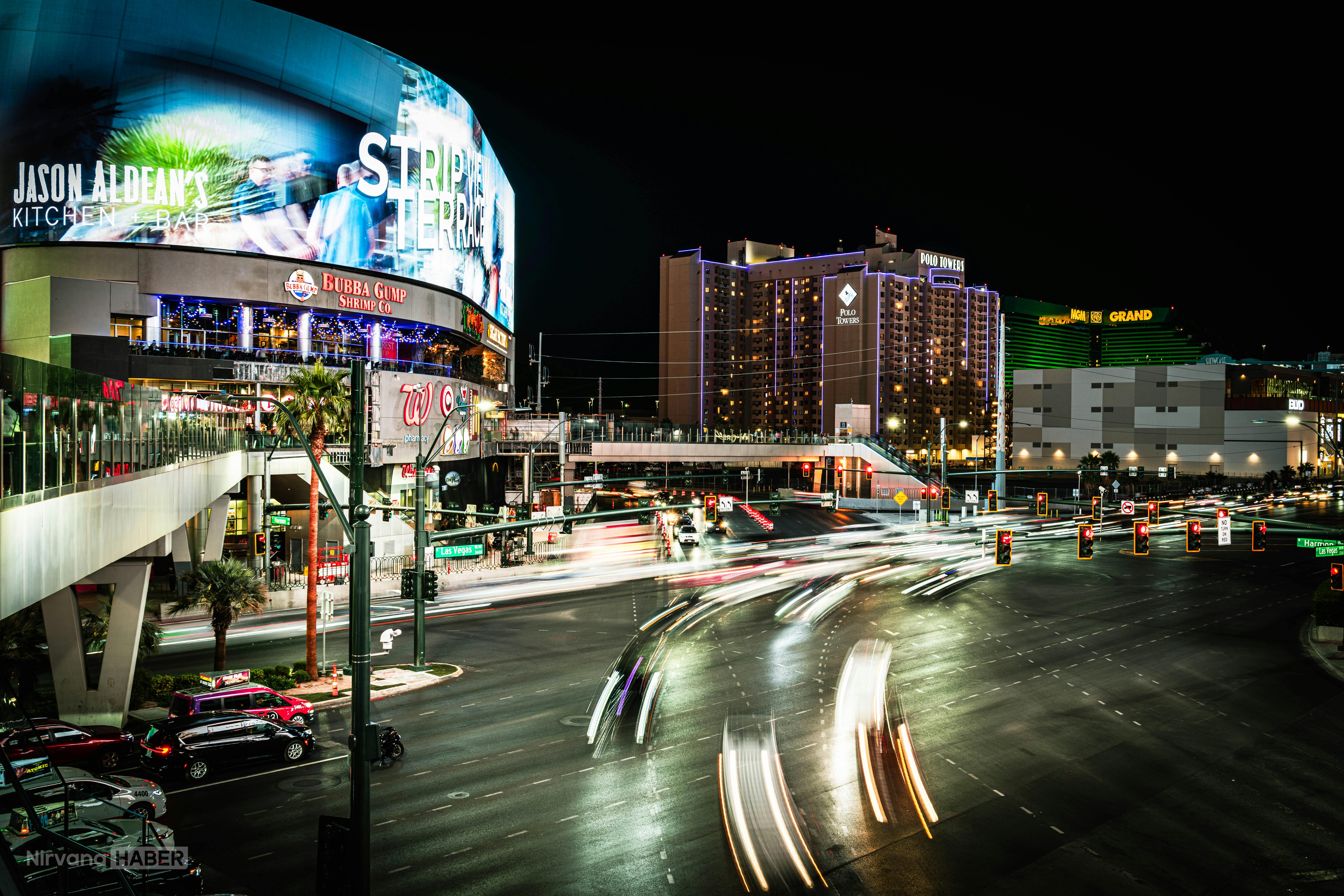 Las Vegas’ta turizm alarmı: Kanadalı ziyaretçilerin azalması kumarhaneleri zor durumda bıraktı