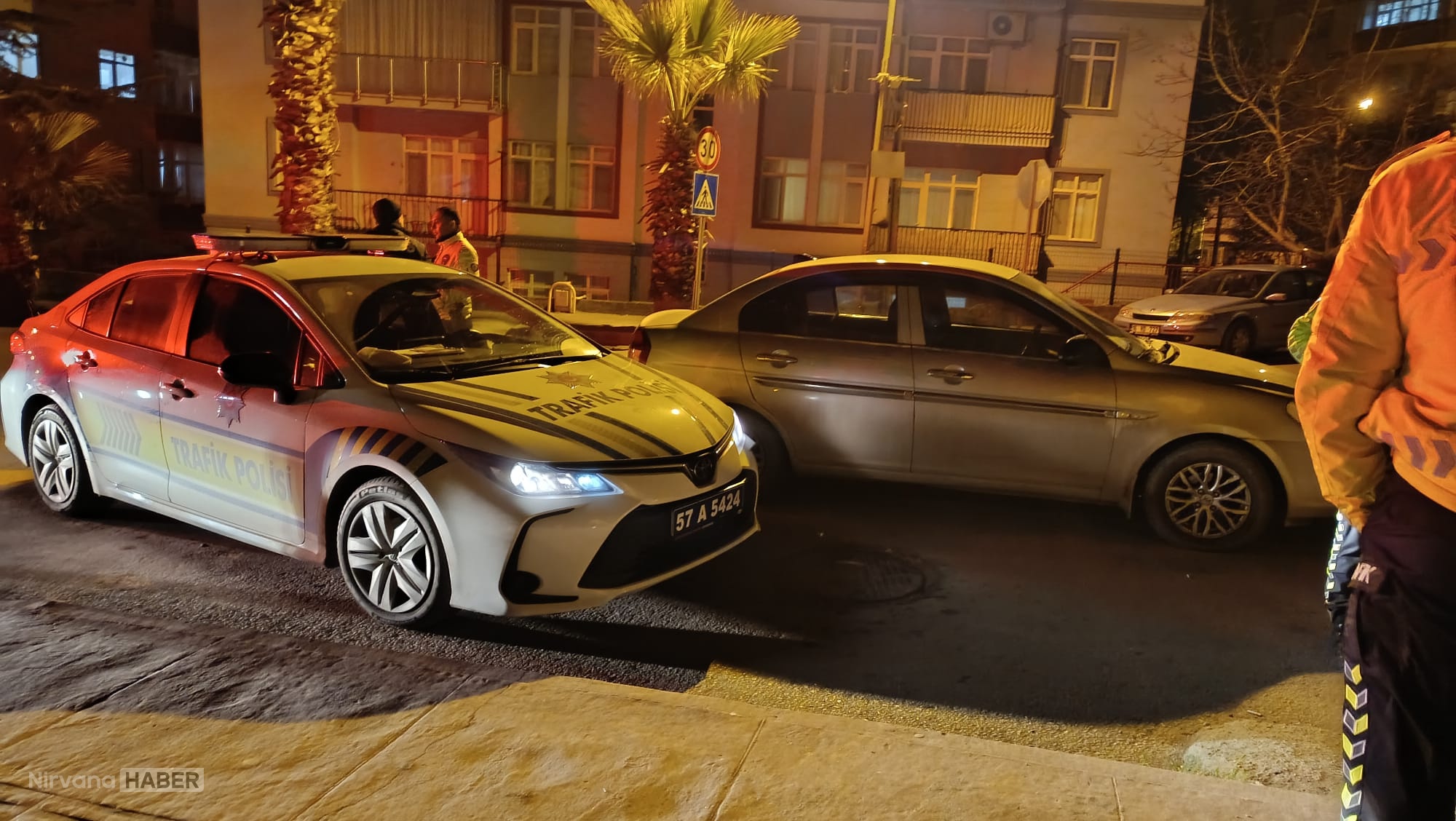 Sinop'ta trafikte tartıştığı sürücünün önünü kesen alkollü sürücüye 205 bin lira ceza uygulandı