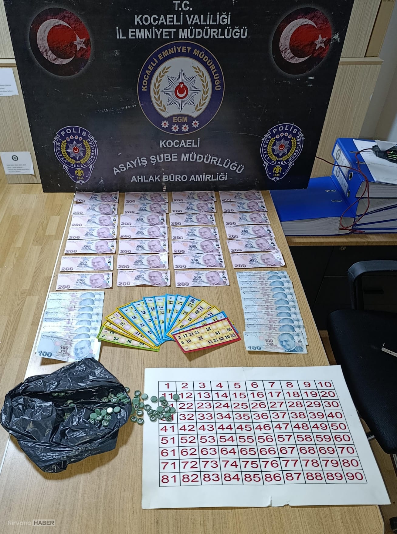 Kocaeli'de kumar oynayanlara 92 bin 832 lira ceza kesildi