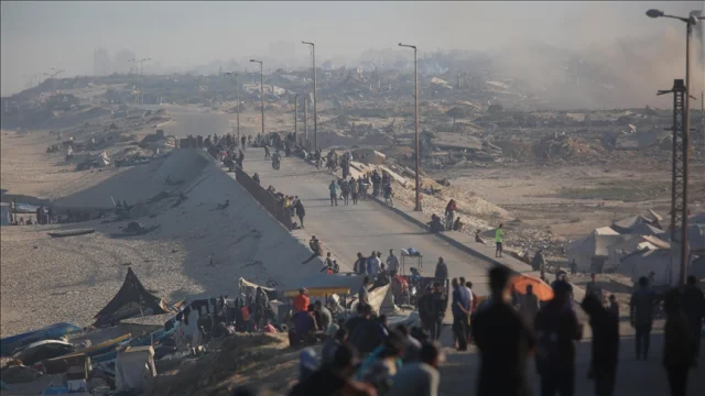Gazze’de Ateşkese Rağmen Saldırılar Sürüyor: Son 24 saatte 5...