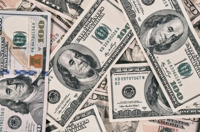 Finansal Kesim Dışı Firmaların Net Döviz Açığı Ağustosta 184...