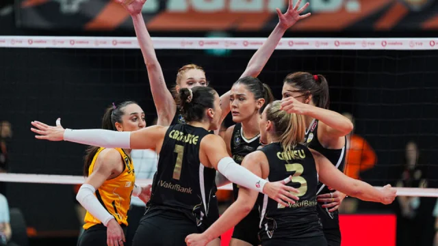 VakıfBank, Eczacıbaşı Dynavit’i 3-1 Mağlup Etti