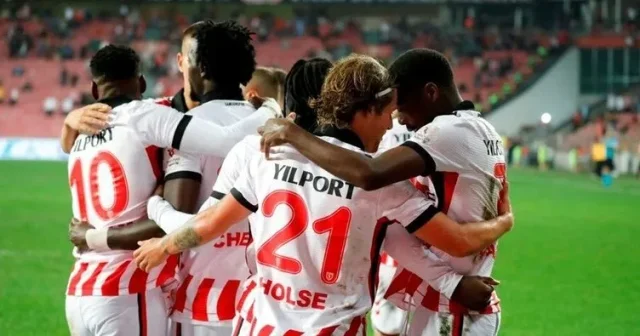 Samsunspor UEFA Konferans Ligi'nde Dinamo Kiev'i 3-0 Yendi