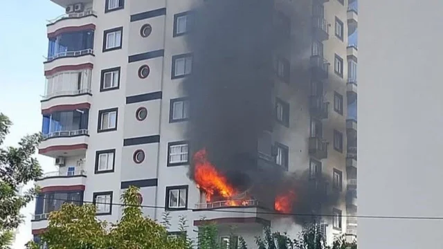 Mersin'de Korkutan Yangın