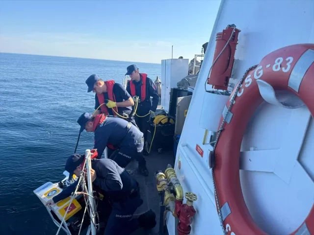 Trabzon’da Denizde Kayıp Balıkçı İçin Arama Çalışmaları Sürü...