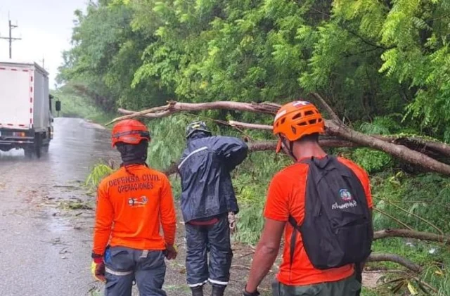 ABD'den Melissa kasırgasına karşı Karayipler'e acil yardım h...