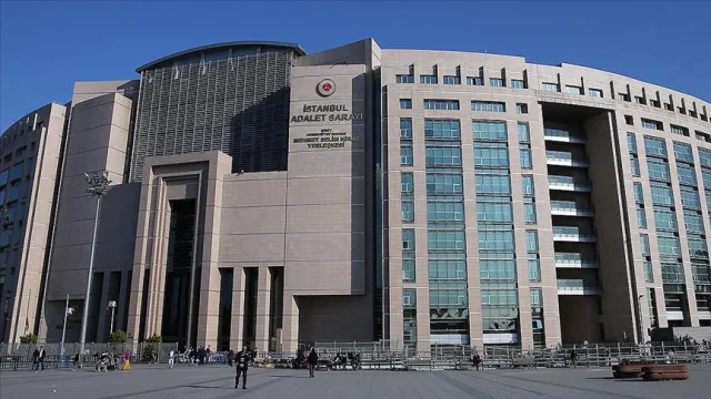 İBB'ye Yönelik Yolsuzluk Soruşturmasında 4 Şüpheliye Daha Gö...