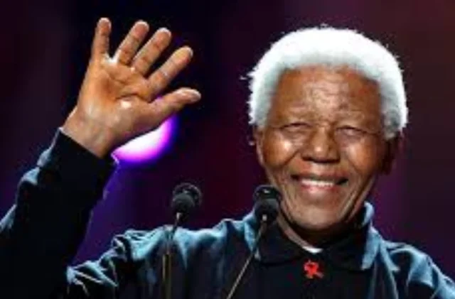 Mandela etkisi nedir? İnsanlar neden aynı yanlış anıyı payla...