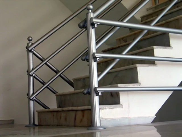 Erzurum'da Okul Çıkışı Merdivenlerde Oluşan Yoğunlukta 21 Öğ...