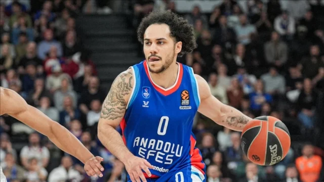 Anadolu Efes, Avrupa Ligi'nde Baskonia'ya Mağlup Oldu