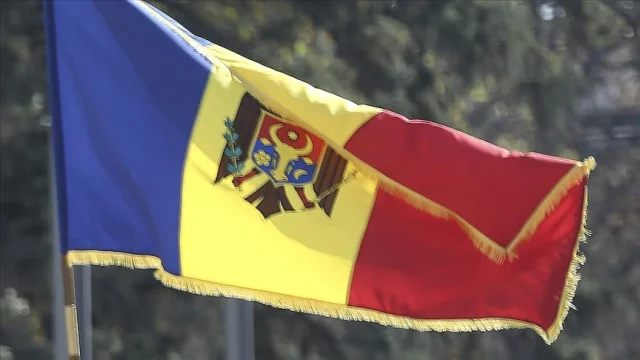 Moldova Parlamentosu, Alexandru Munteanu Hükümetine Güvenoyu...