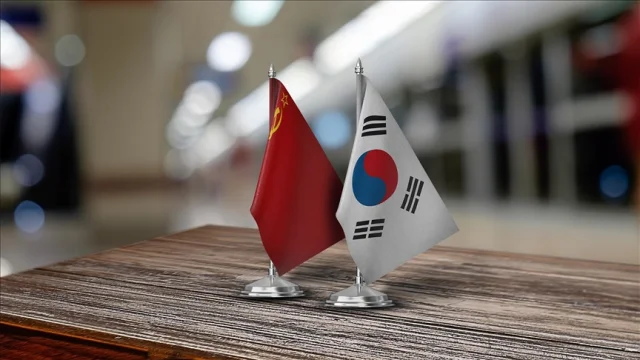 Çin Devlet Başkanı Şi Cinping ve Güney Kore Devlet Başkanı L...