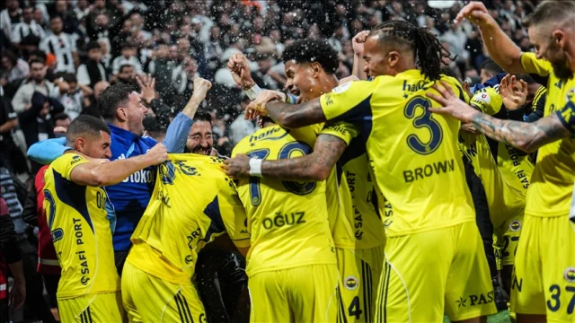 Fenerbahçe Beşiktaş'ı 3-2 Yendi: Derbide Büyük Geri Dönüş