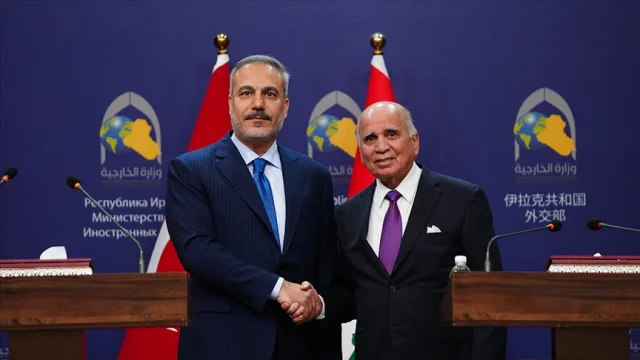 Irak'ta devlete bağlı Gazete, Türkiye ile yapılan su anlaşma...