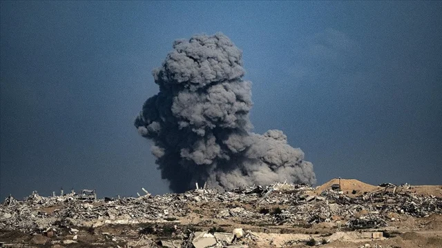 İsrail'in Gazze'deki saldırılarında ölü sayısı 238'e yükseld...