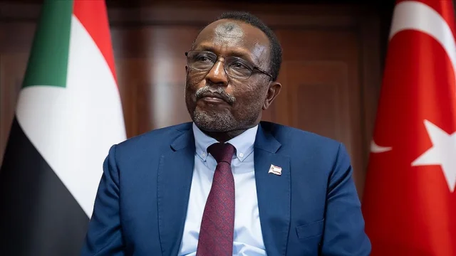 Sudan Büyükelçisi Faşir'de Yaşanan Vahşeti Dünyaya Duyurdu