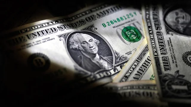 Dolar, güne sakin başladı: 42,10 seviyesinde işlem görüyor