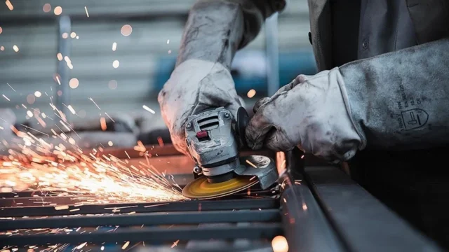 ABD Hizmet Sektörü Ekimde Beklentilerin Üzerinde Büyüdü