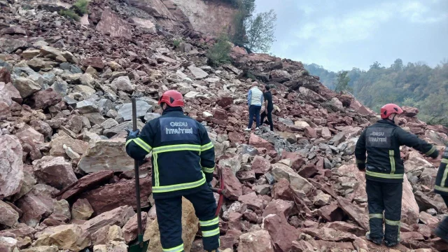 Ordu Fatsa'da Taş Ocağı Göçüğü: 1 İşçi Hayatını Kaybetti, Ar...