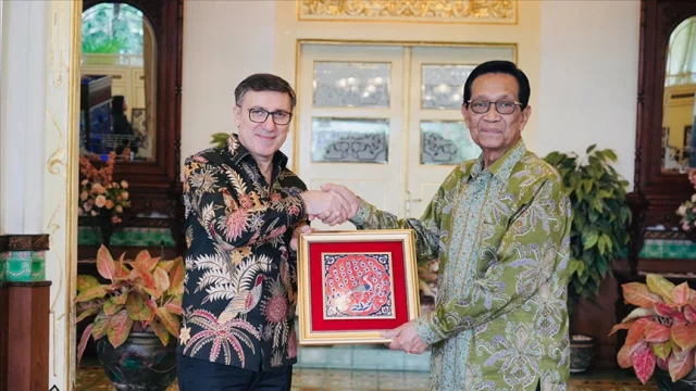 Türkiye'nin Cakarta Büyükelçisi Küçükcan, Endonezya'da Yogya...