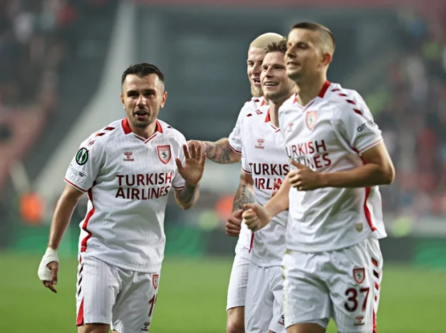 Samsunspor 3-0 kazandı, Avrupa'da Play-off'u Garantiledi