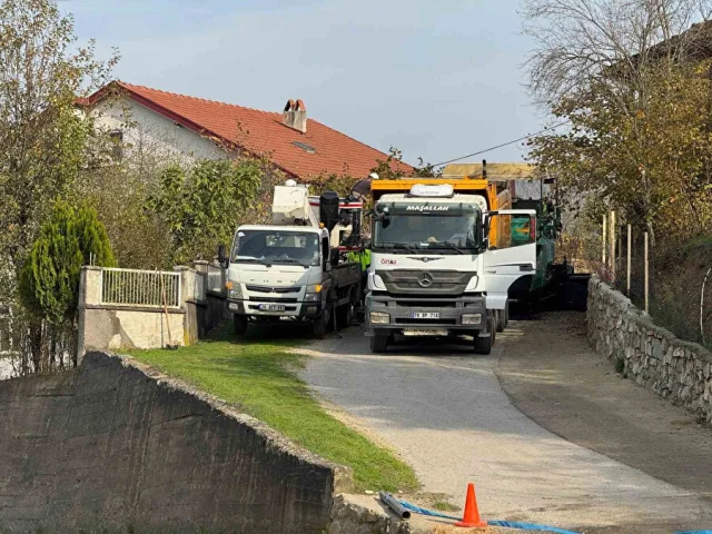 Karabük'te Asfalt Çalışmasında Elektrik Akımına Kapılan İşçi...