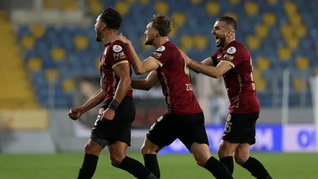 Gençlerbirliği Başakşehir'i 2-1 Mağlup Etti: Başkent Ekibi E...