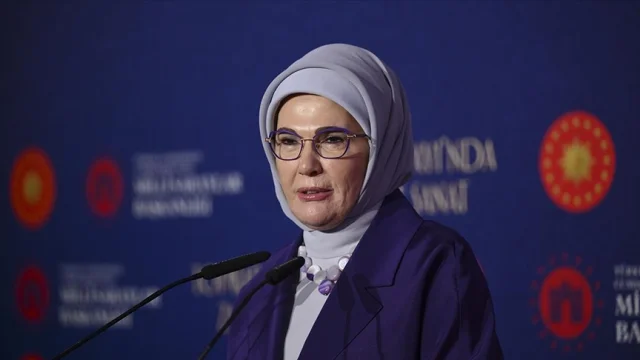 Emine Erdoğan, Topkapı Sarayı Saat Müzesi'ni açtı
