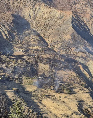 Kahramanmaraş'ta orman yangınına müdahale ediliyor