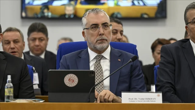 Bakan Işıkhan'dan Başsağlığı Mesajı