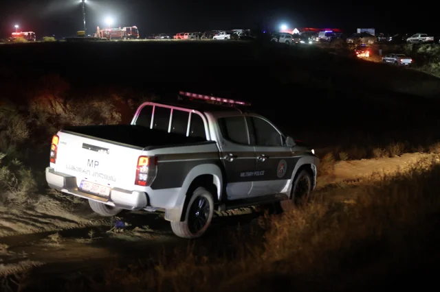 Gürcistan'da, C130 askeri kargo uçağı enkazında arama kurtar...