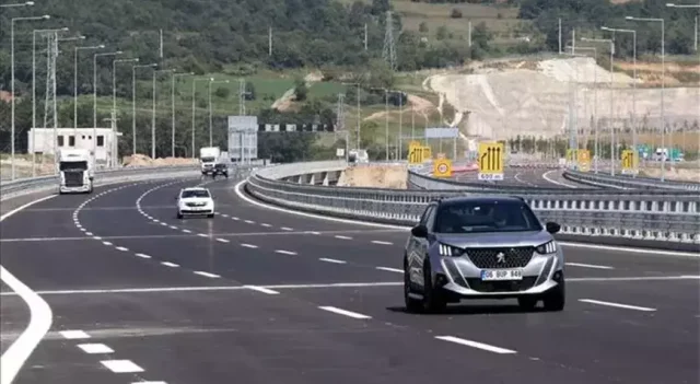 Karayollarında Yapım ve Bakım Çalışmaları: Sürücüler Dikkat!