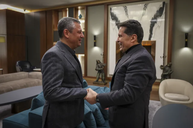 CHP Genel Başkanı Özel, cezaevinden tahliye olan Ahmet Özer...