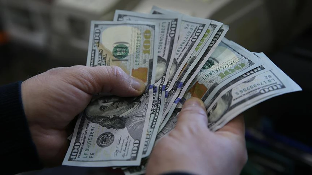 Güne yatay seyirle başladı,Dolar ne kadar oldu?