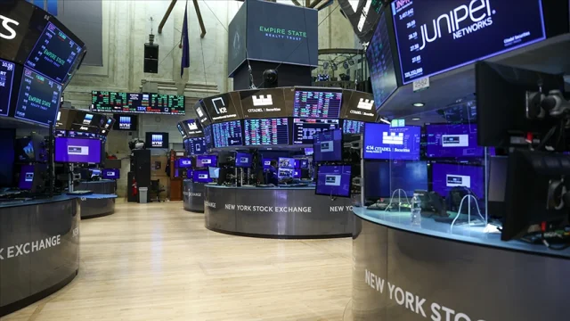 New York borsası düşüşle açıldı: Dow, S&P 500, Nasdaq