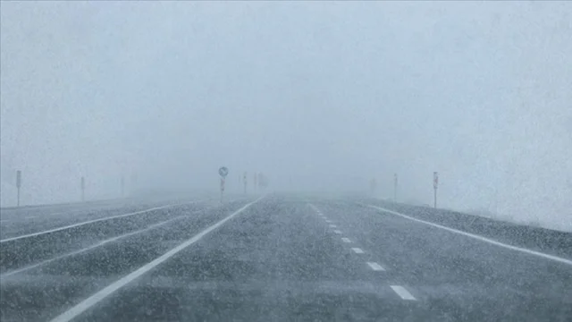 Malatya-Sivas Kara Yolu Yoğun Kar Yağışı Nedeniyle Ulaşıma K...