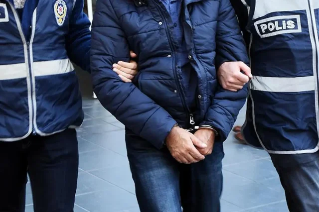 Şişli'de Kumar Operasyonu: Baba ve İki Oğlu Gözaltına Alındı
