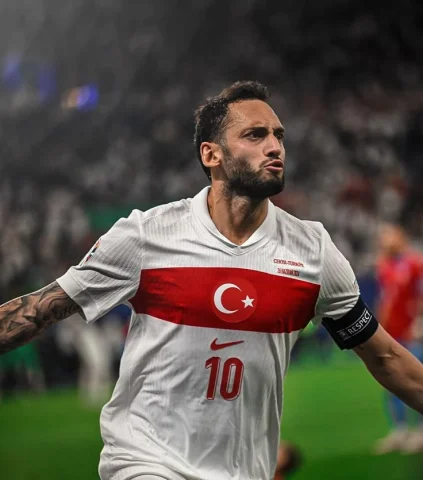 Hakan Çalhanoğlu kimdir? Kariyeri ve başarıları