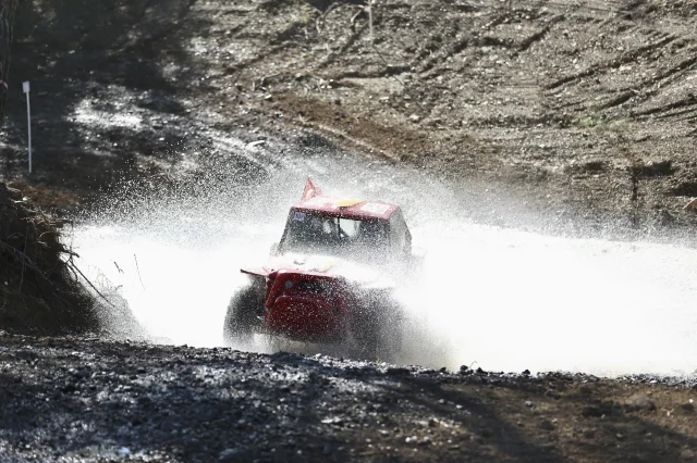 Off-road tutkunları Fethiye'deki şenlikte buluştu