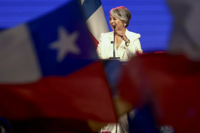 Şili'de Seçim İkinci Tura Kaldı: Komünist Aday Önde