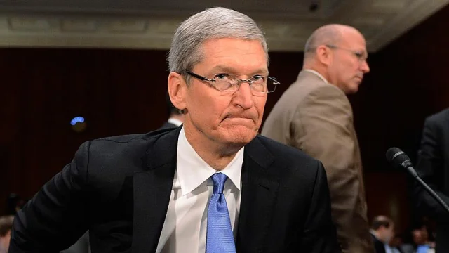 Apple, Tim Cook dönemi için veda planı mı yapıyor?