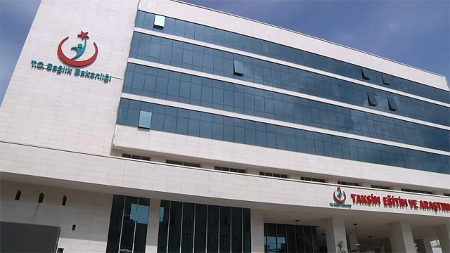 Beyoğlu'nda deterjanla yapılan kahve iddiası: Zehirlenen müş...