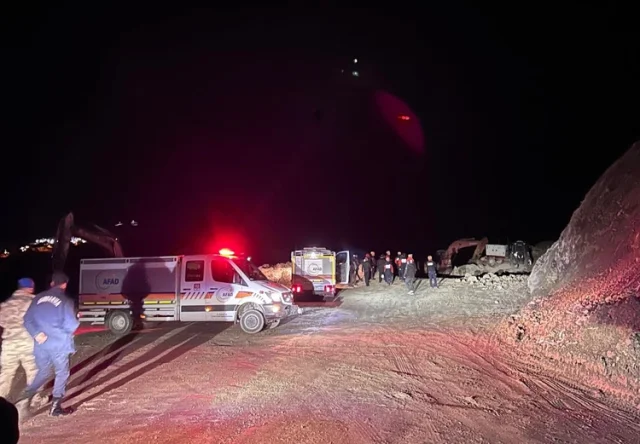 Sivas Divriği Demir Madeni Göçüğü: Kayıp Şantiye Müdürü İçin...