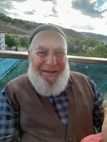 Çankırı'da yolun karşısına geçerken minibüsün çarptığı yaya...